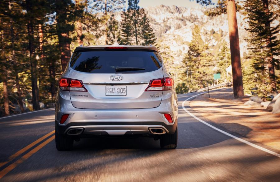  Hyundai Santa Fe 2016 года  (US) (фото 2 из 23)